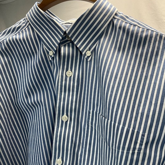 L.L.Bean Wrinkle Resistant Striped Button Down Shirt‎ Menswear - Picture 1 of 6